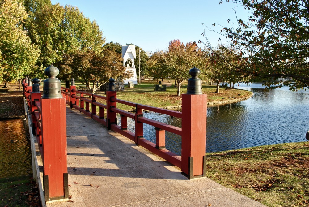 Fall in HSV bridge