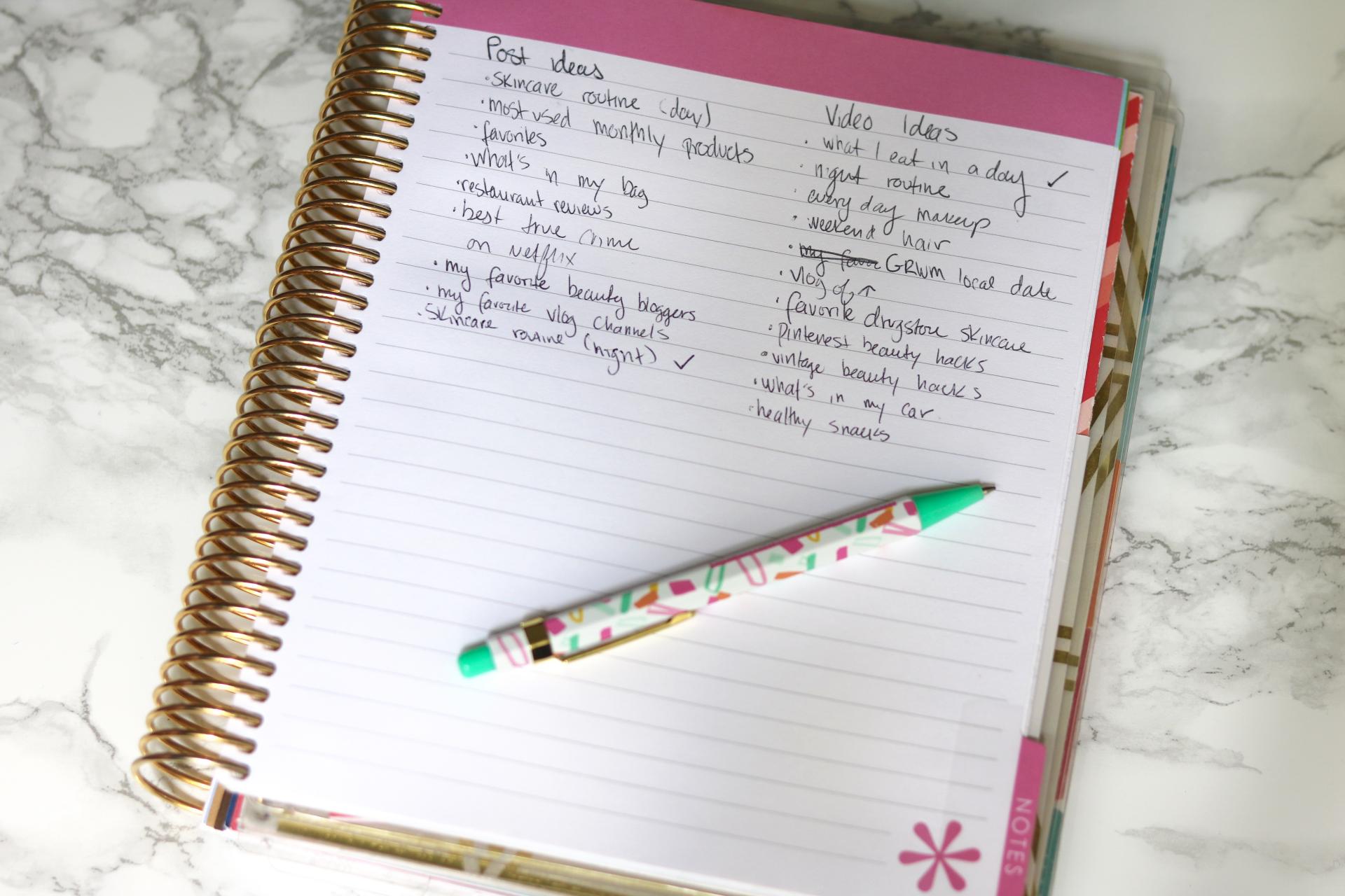 Tour my Erin Condren Life Planner! | KatieActually.com