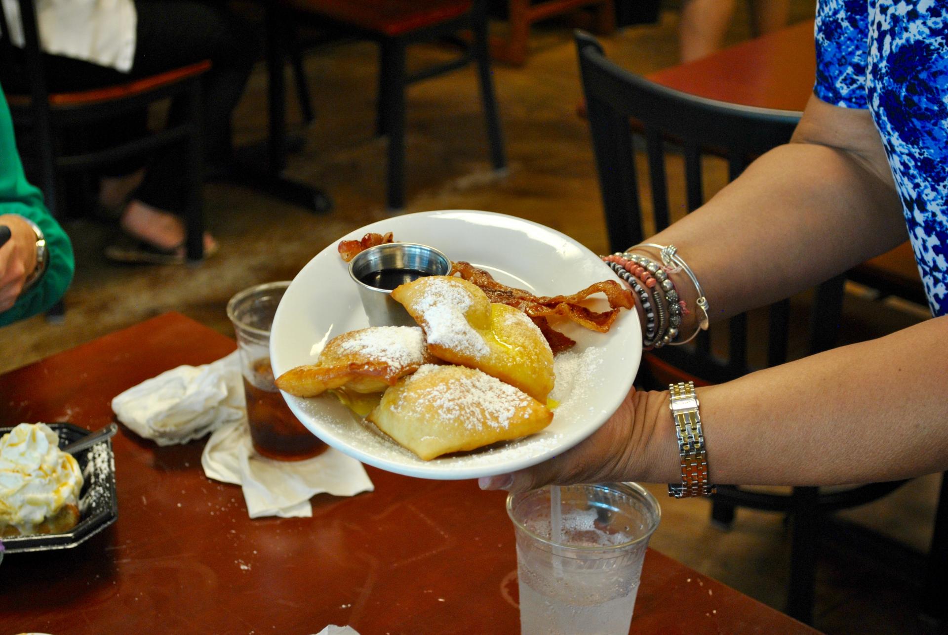 Huntsville Restaurant Week Food Blogger Tour: Beignet Cafe | Katie Actually