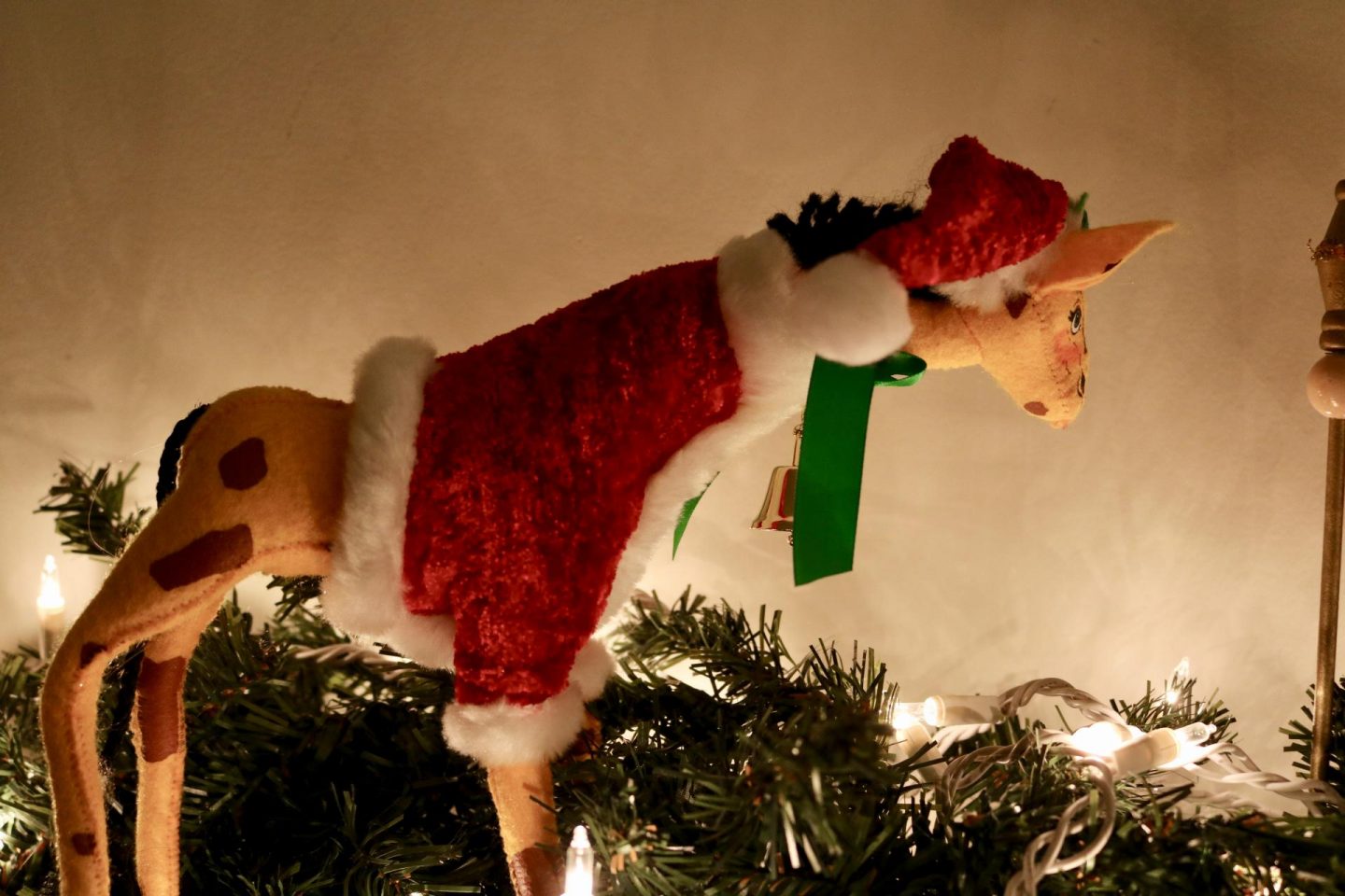 Christmas giraffe