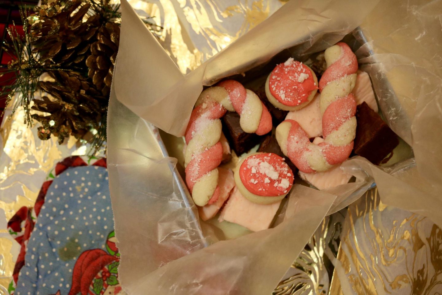 Christmas cookies in a box