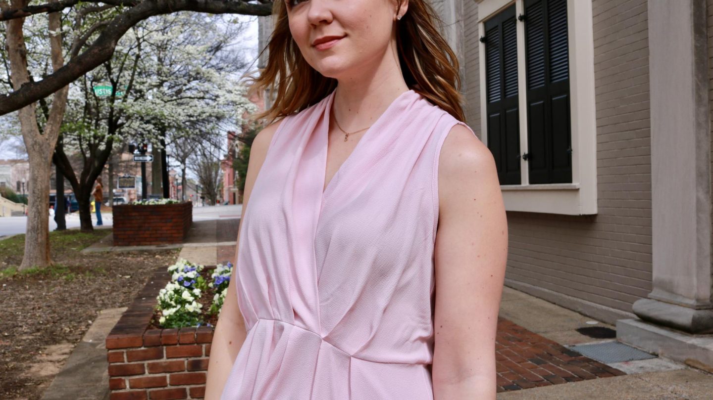 Katie in pink sleeveless shirt !