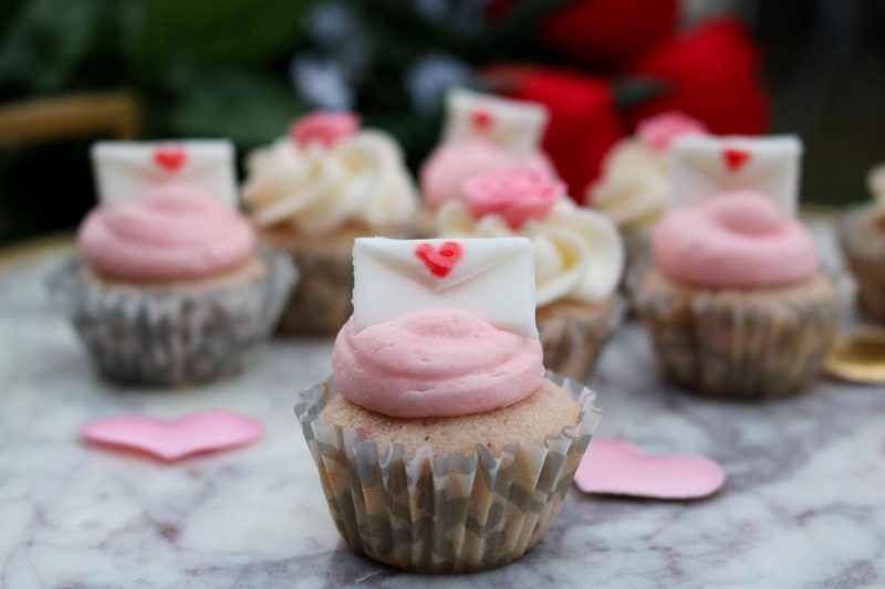 Strawberry Champagne Valentine's Day Mini Cupcakes | Katie Actually