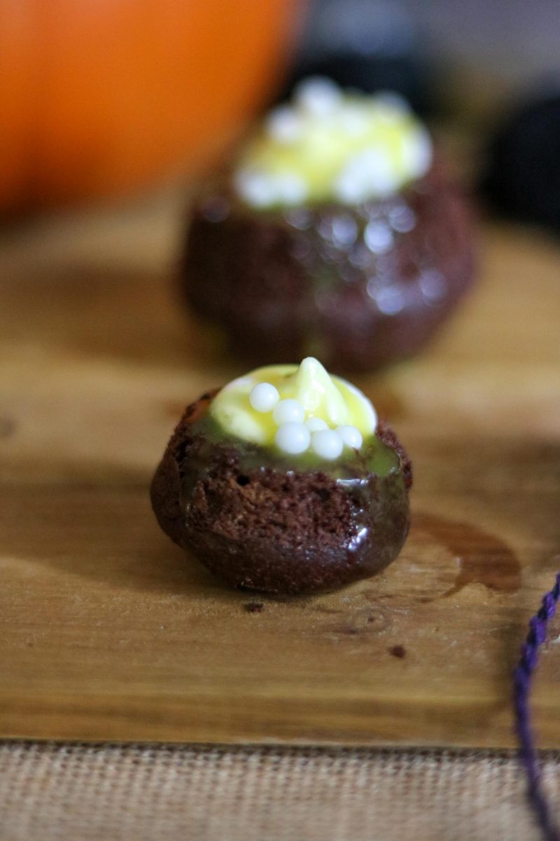 Anything from the Trolley? Chocolate Cauldron Cakes | Katie Actually